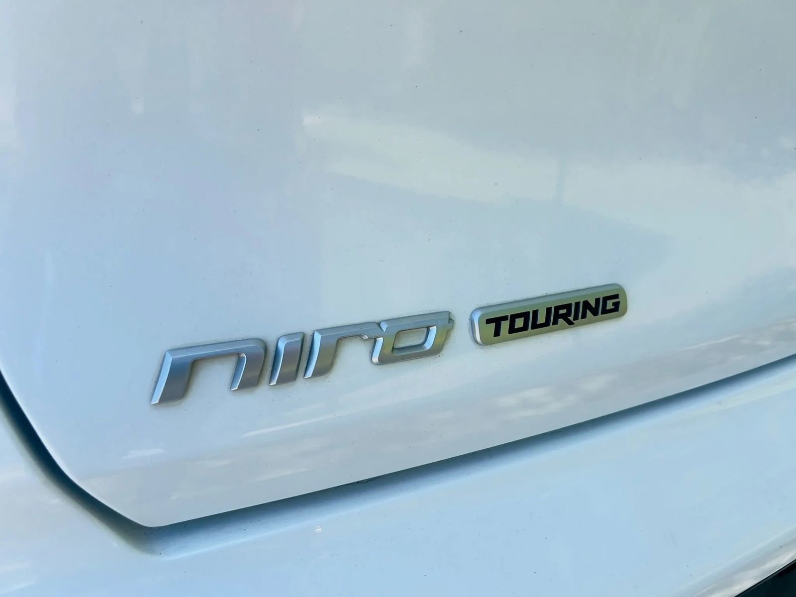 Used 2017 Kia Niro FWD image 8
