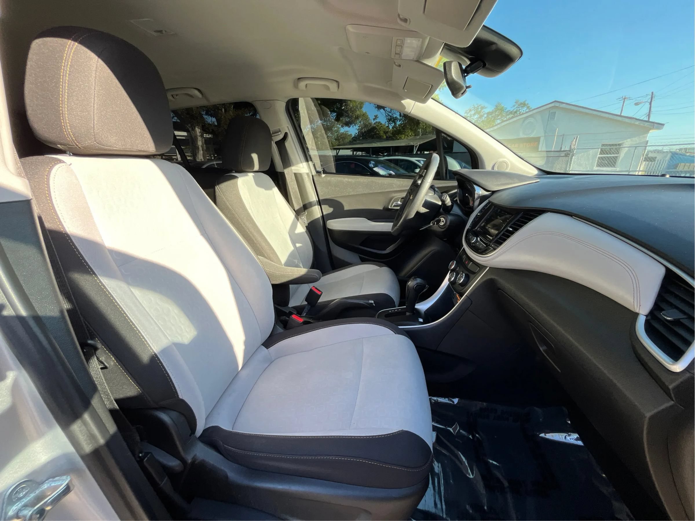 Used 2019 Chevrolet Trax LS FWD image 24