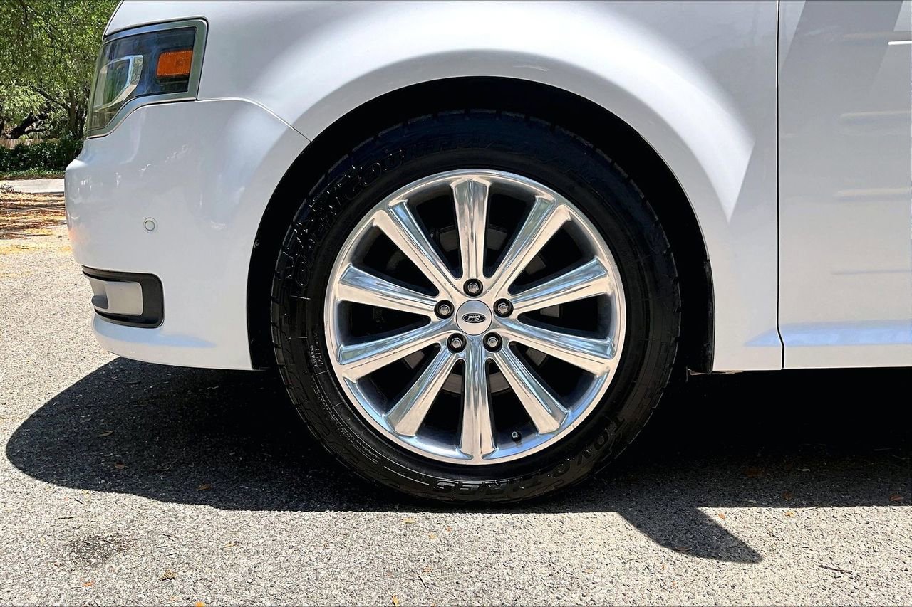 Used 2019 Ford Flex Limited w/ Equipment Group 303A AWD/4WD image 34