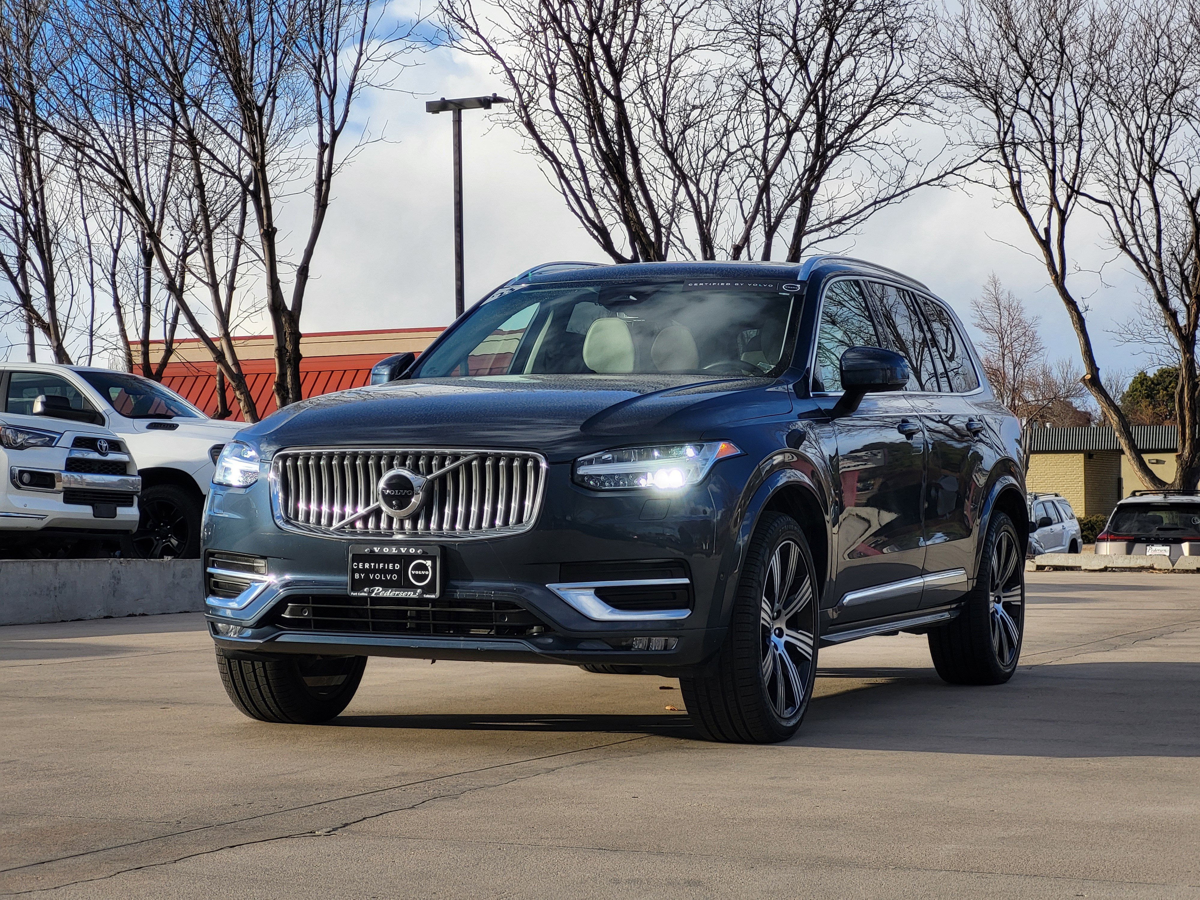 Certified 2023 Volvo XC90 B6 Ultimate w/ Protection Package Premier image 3