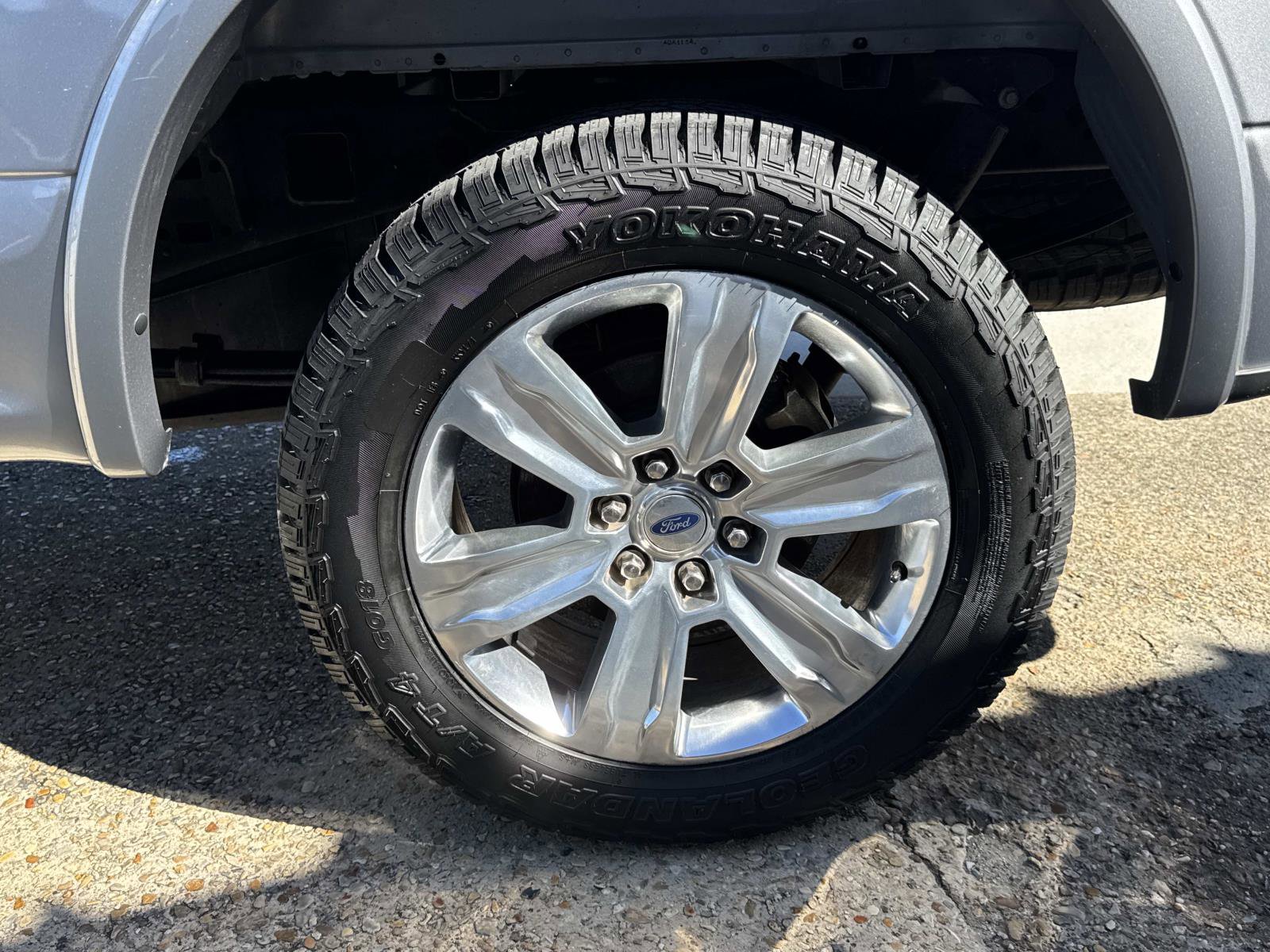 Used 2020 Ford F150 Platinum w/ Equipment Group 701A Luxury AWD/4WD image 4