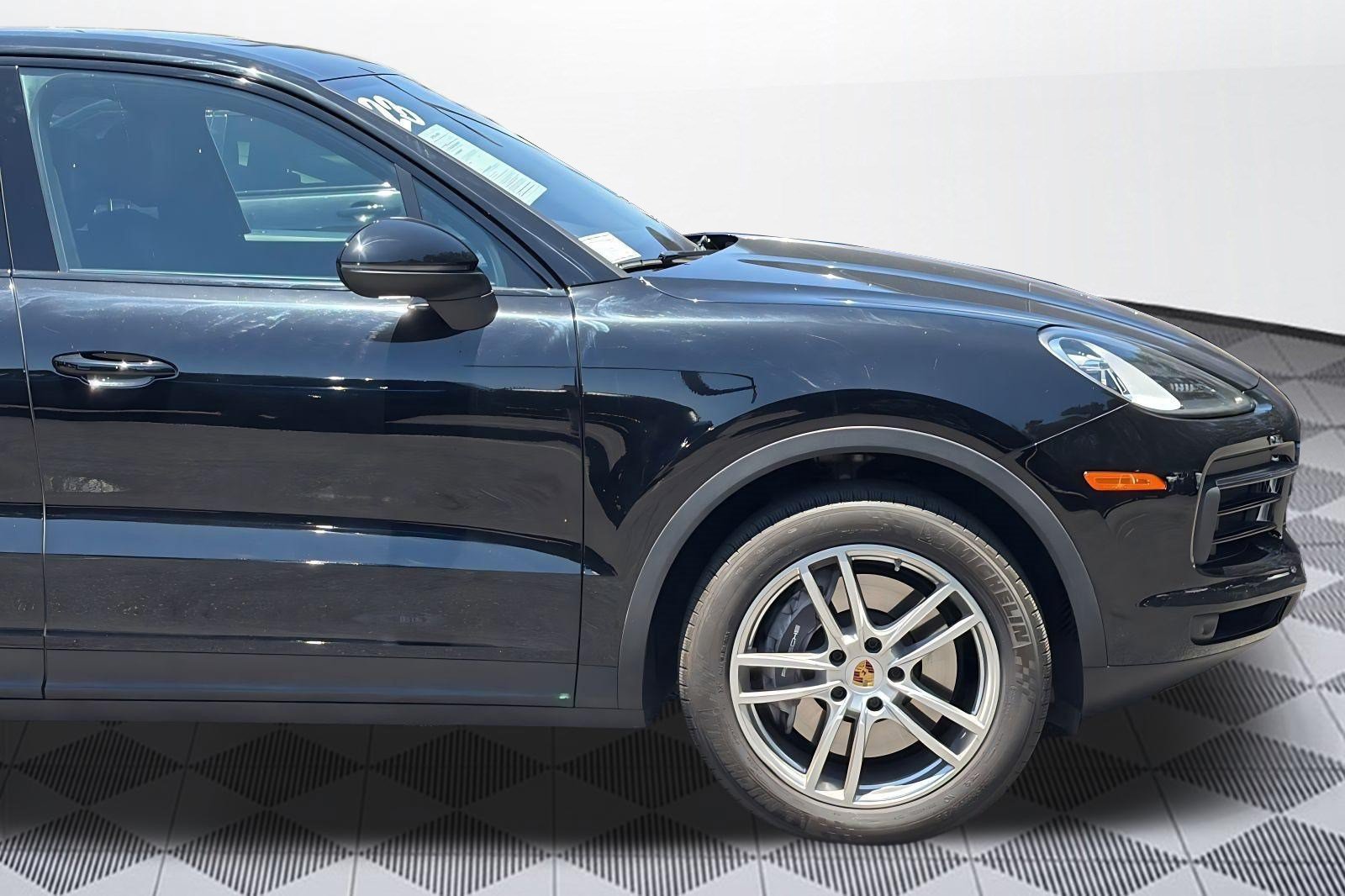 Used 2023 Porsche Cayenne AWD/4WD image 35