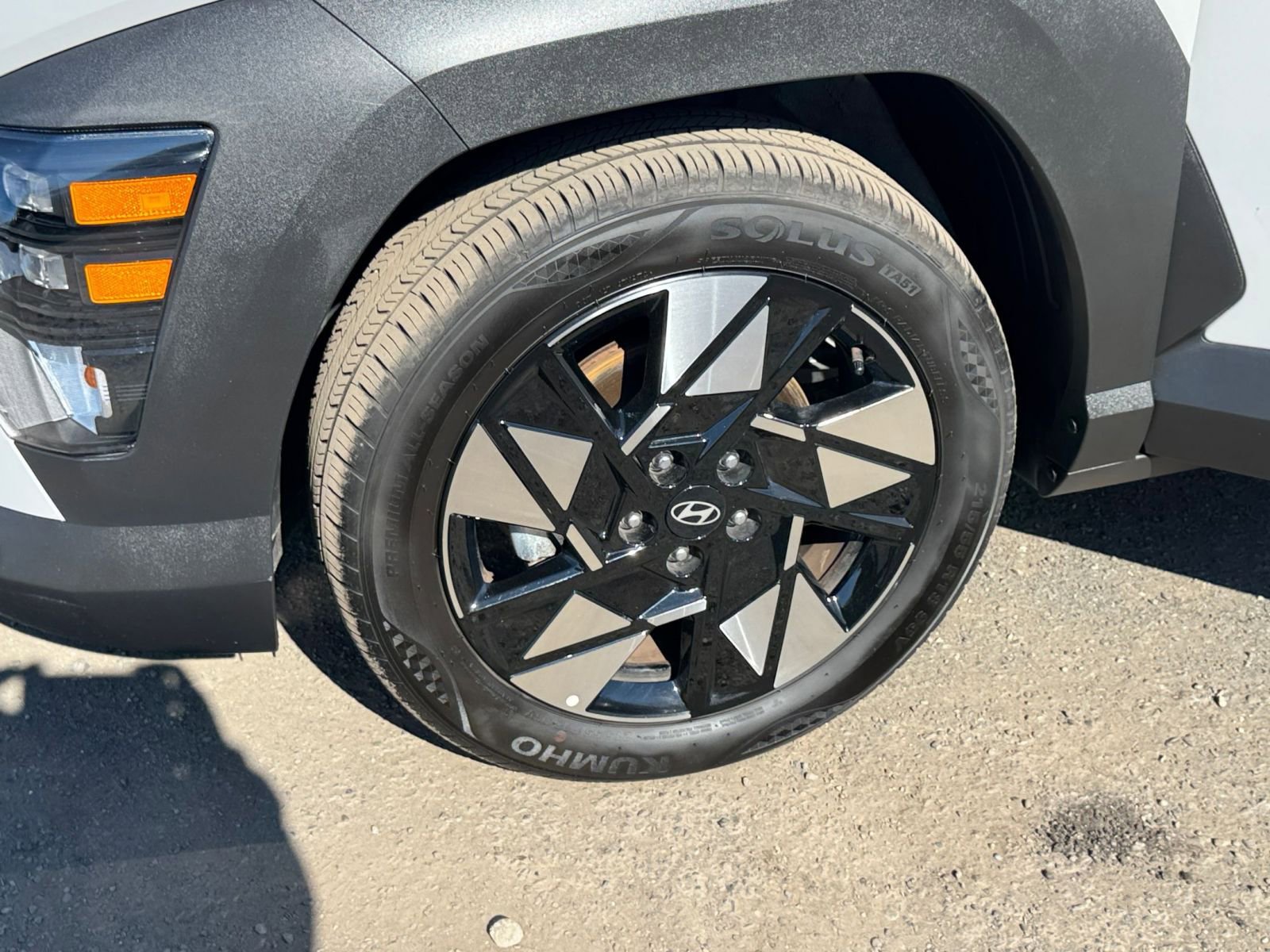 Used 2025 Hyundai Kona SEL image 30