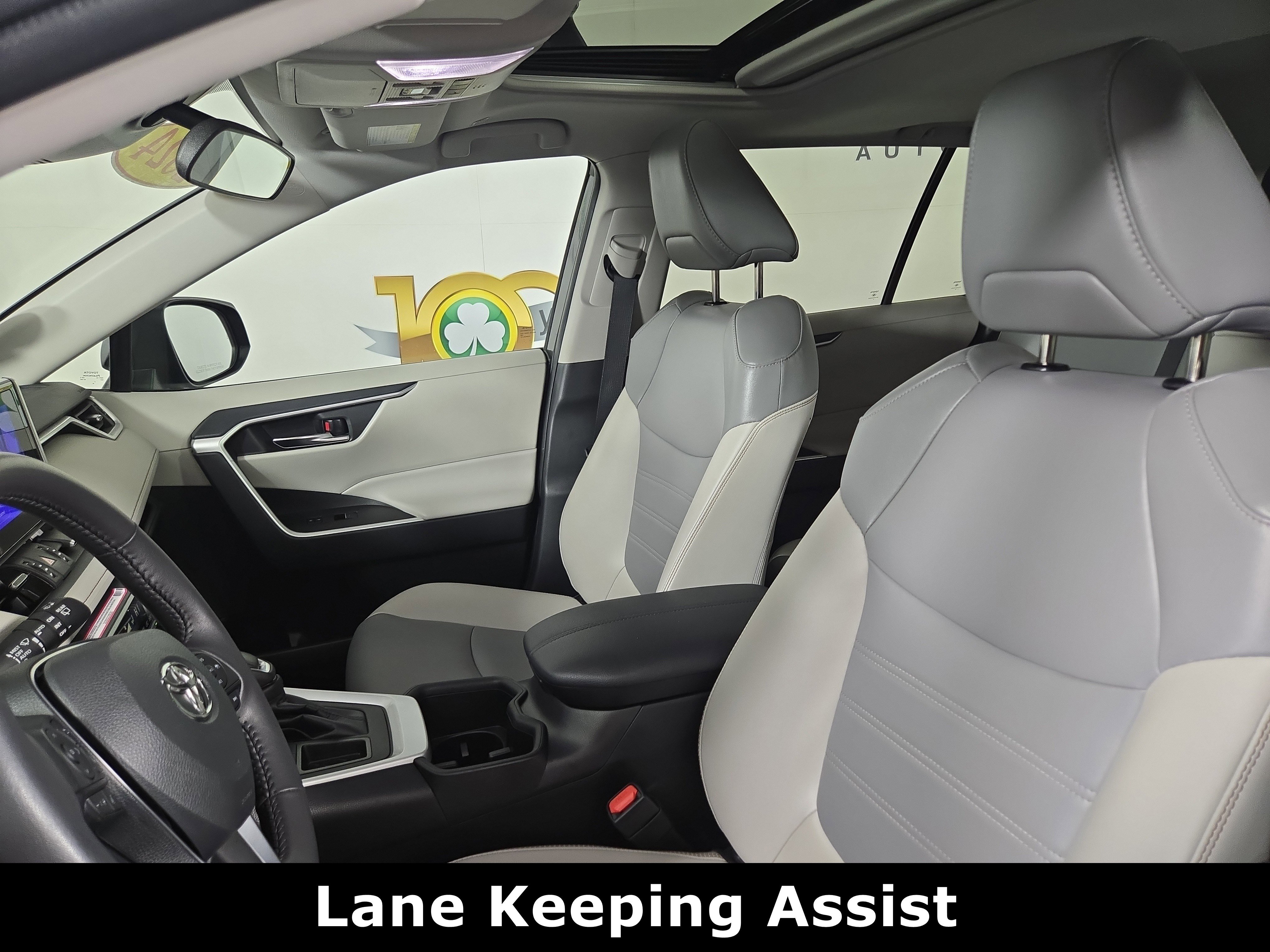 Used 2024 Toyota RAV4 XLE Premium image 11