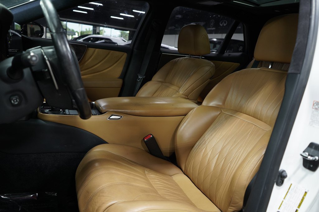 Used 2022 Lexus LS 500 w/ Interior Upgrade Package RWD image 12