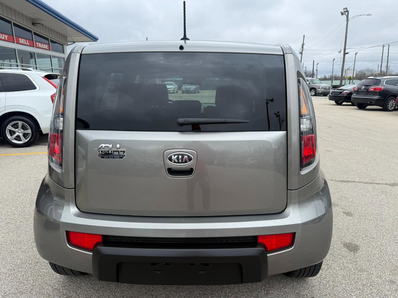 Used 2011 Kia Soul + w/ Audio Pkg image 5