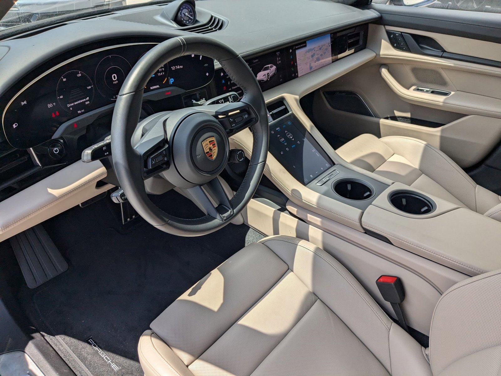 New 2023 Porsche Taycan Turbo image 4