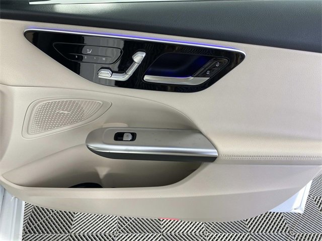 Used 2025 Mercedes-Benz C 300 4MATIC Sedan image 24