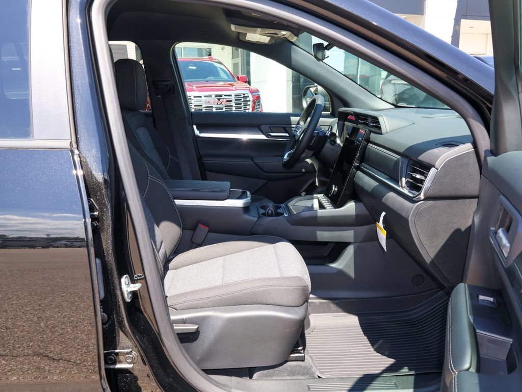 New 2027 GMC Terrain Elevation w/ LPO, Floor Liner Package FWD image 31