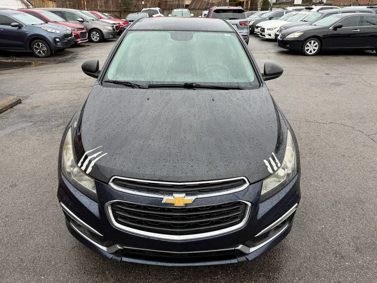 Used 2016 Chevrolet Cruze LS image 4