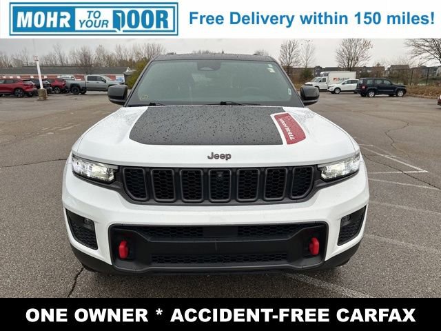 Used 2022 Jeep Grand Cherokee Trailhawk w/ Luxury Tech Group III image 2