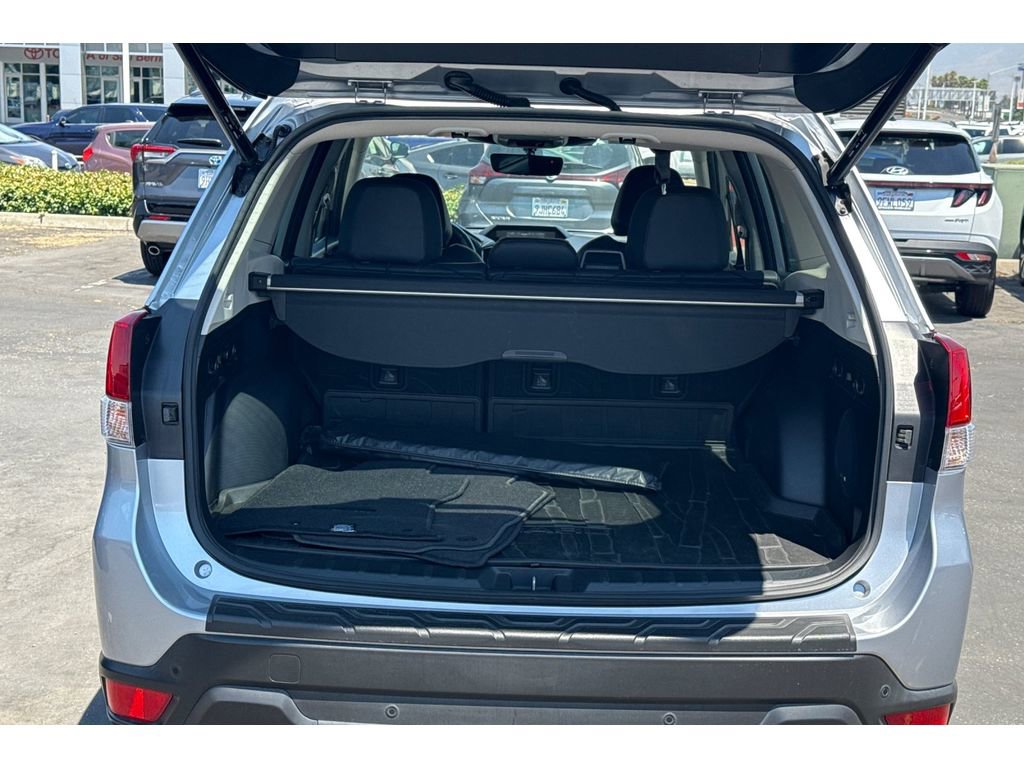 Used 2022 Subaru Forester Limited w/ Popular Package #3 image 17