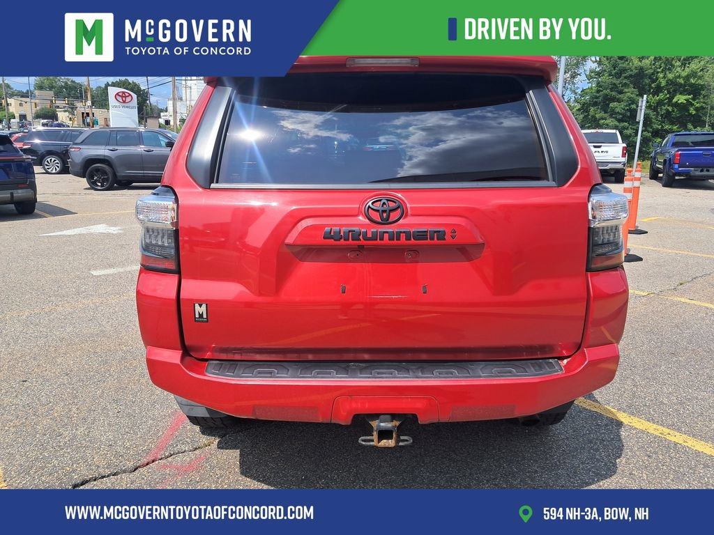 Used 2020 Toyota 4Runner SR5 Premium w/ Moonroof Package AWD/4WD image 4