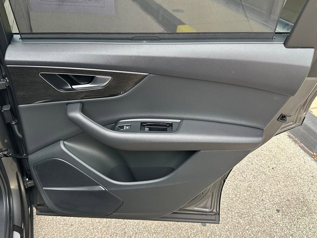 Used 2021 Audi Q7 2.0T Premium Plus w/ Executive Package image 24