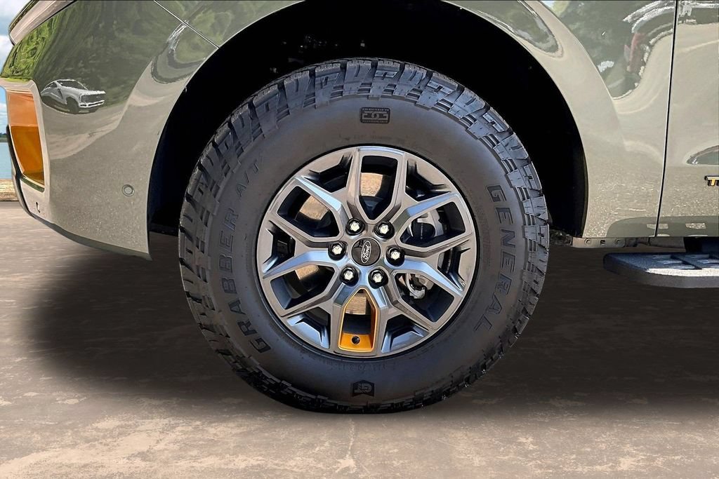 Used 2025 Ford Expedition Tremor AWD/4WD image 35