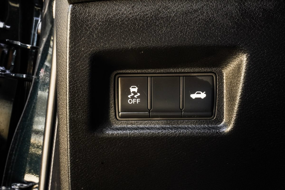 Used 2023 INFINITI Q50 Red Sport 400 w/ Black Opal Edition AWD/4WD image 32