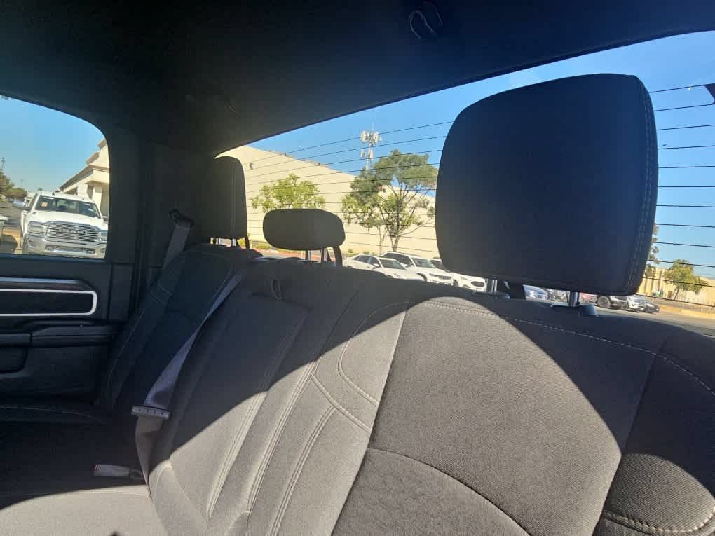 Used 2025 RAM 2500 Big Horn AWD/4WD image 9