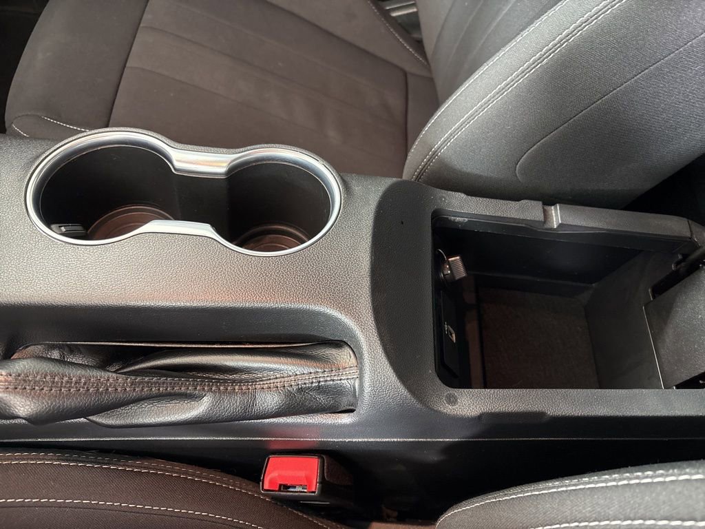 Used 2022 Ford Mustang Coupe image 30