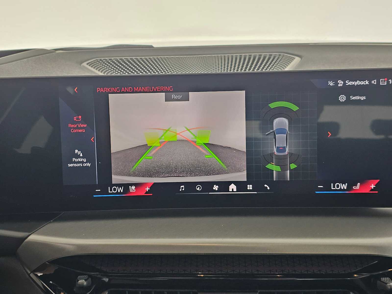 Used 2025 BMW 430i xDrive w/ M Sport Package image 26