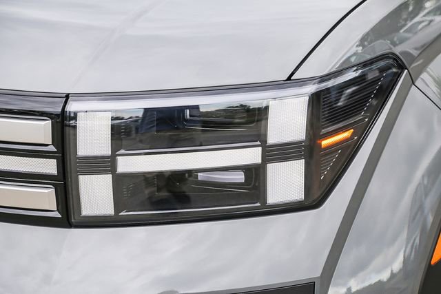 New 2026 Hyundai Santa Fe SE FWD image 8