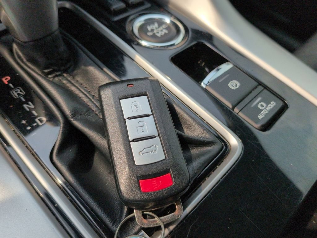 Used 2024 Mitsubishi Eclipse Cross SEL AWD/4WD image 32