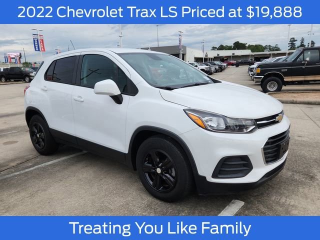 Used 2022 Chevrolet Trax LS w/ Tint and Cruise Package FWD image 1