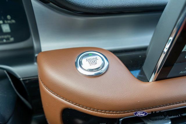 Used 2024 Lincoln Aviator Reserve w/ Equipment Group 201A image 27