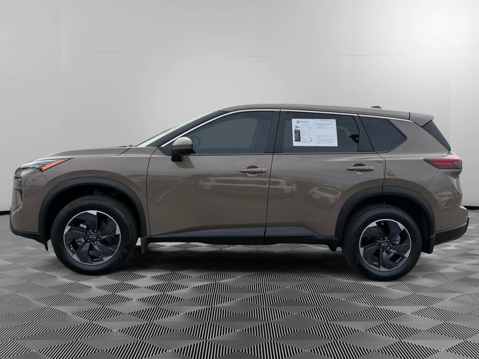 Used 2025 Nissan Rogue SV FWD video 2