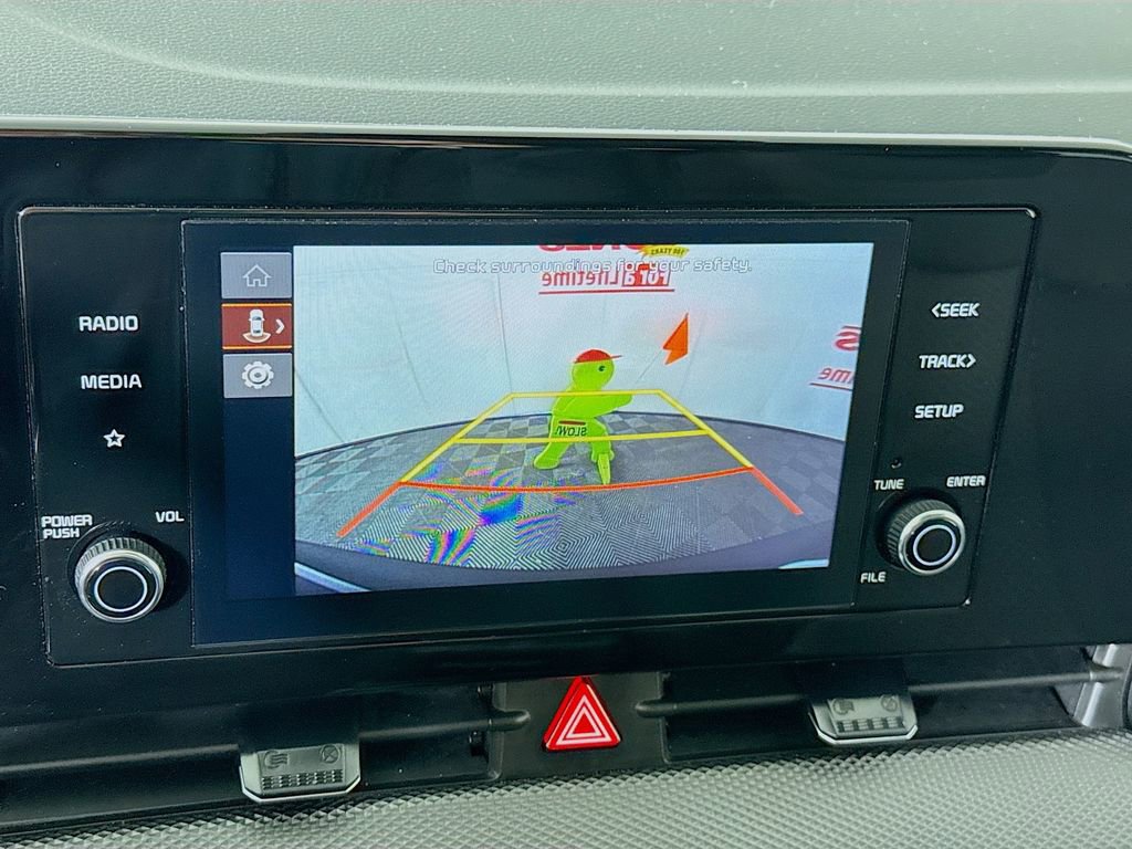 Used 2024 Kia Sportage LX image 5