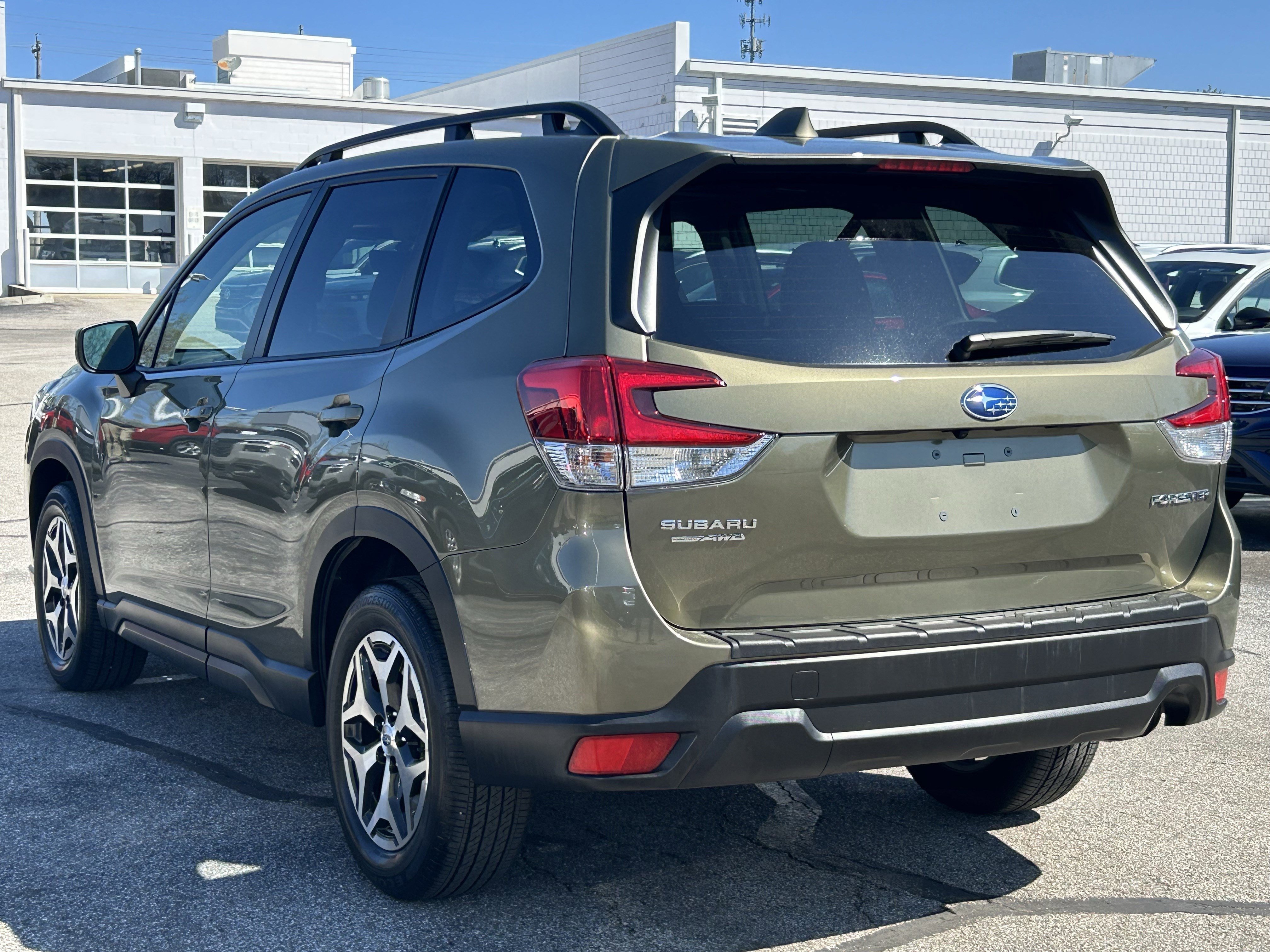 Certified 2023 Subaru Forester Premium image 4