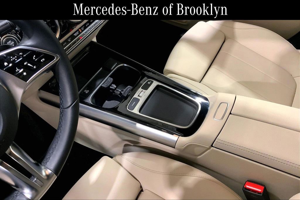 Certified 2025 Mercedes-Benz GLA 250 4MATIC image 16