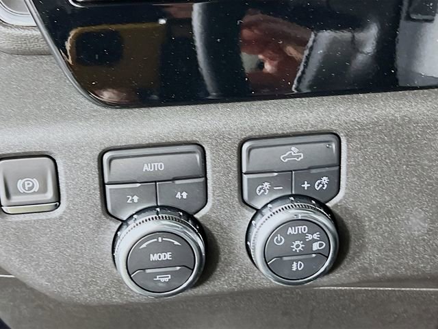 New 2026 GMC Sierra 1500 Elevation image 8