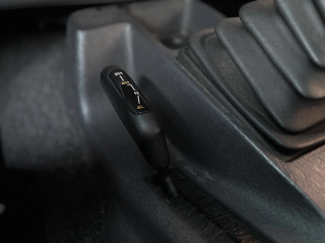 Used 1998 Jeep Wrangler SE image 24