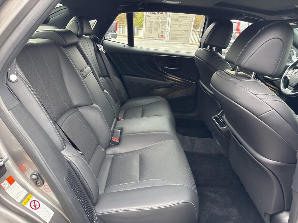 Used 2018 Lexus LS 500h AWD image 24