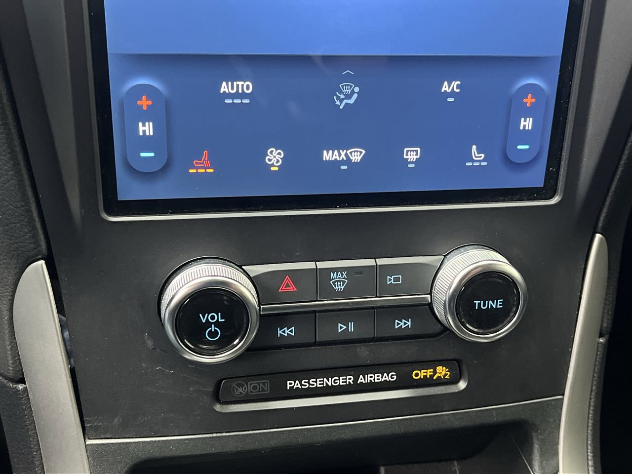 Used 2024 Ford Edge SEL w/ Convenience Package image 20