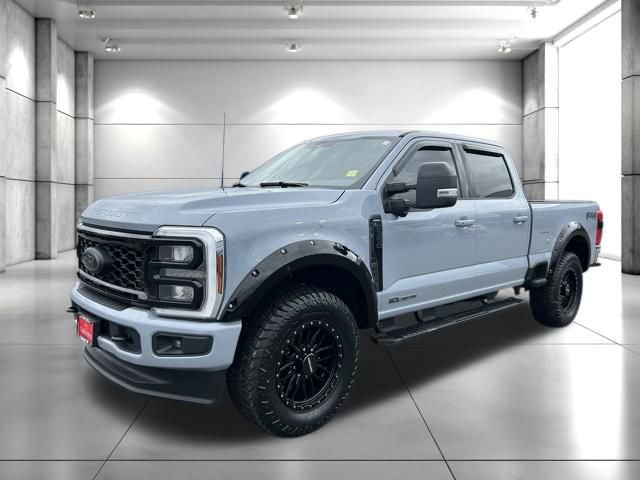 Used 2025 Ford F350 Lariat w/ Black Appearance Package image 3