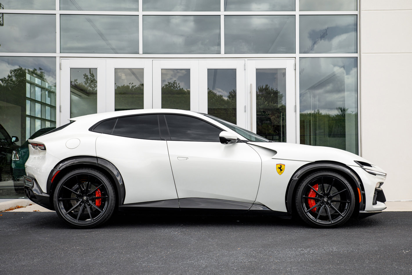 Used 2025 Ferrari Purosangue AWD/4WD image 15