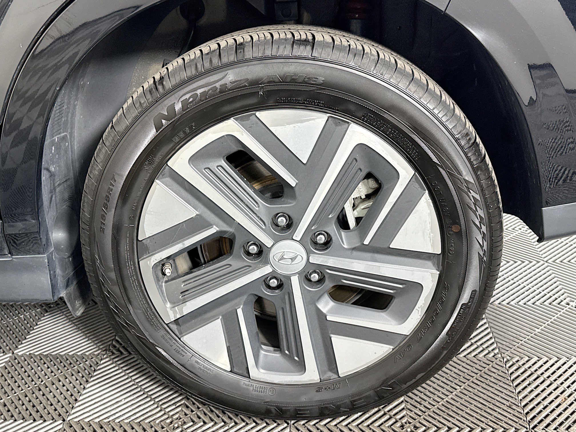 Used 2023 Hyundai Kona Limited image 36