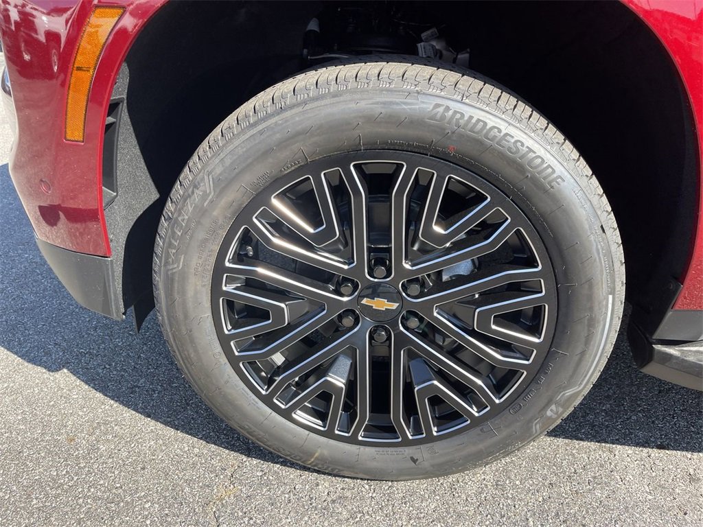 New 2025 Chevrolet Suburban Premier image 10