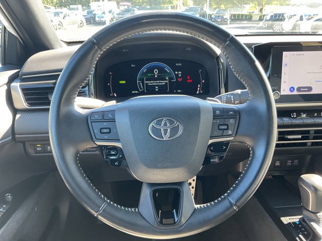 Used 2025 Toyota Camry SE FWD image 20