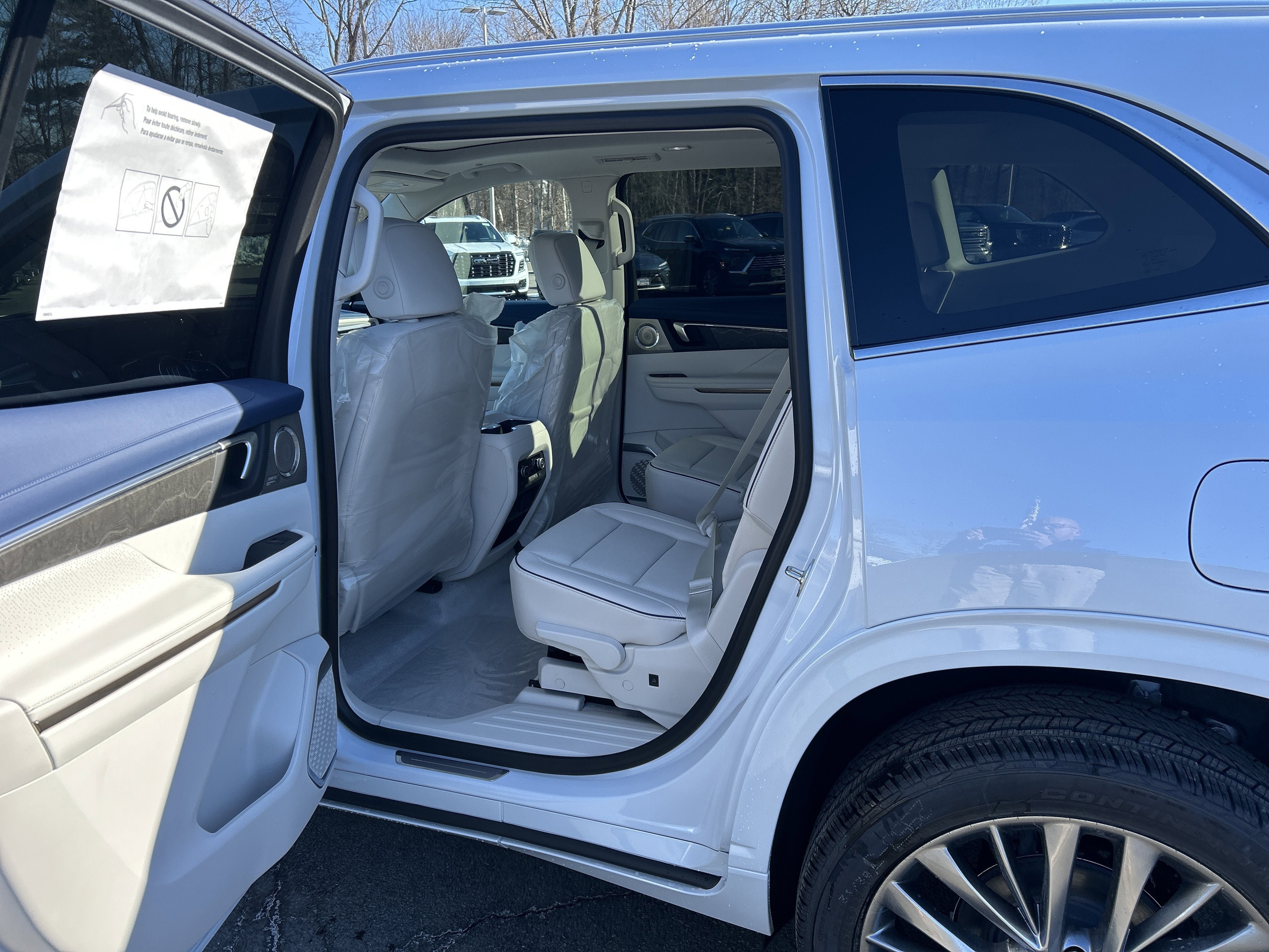 New 2026 Buick Enclave Avenir w/ Super Cruise Package image 10