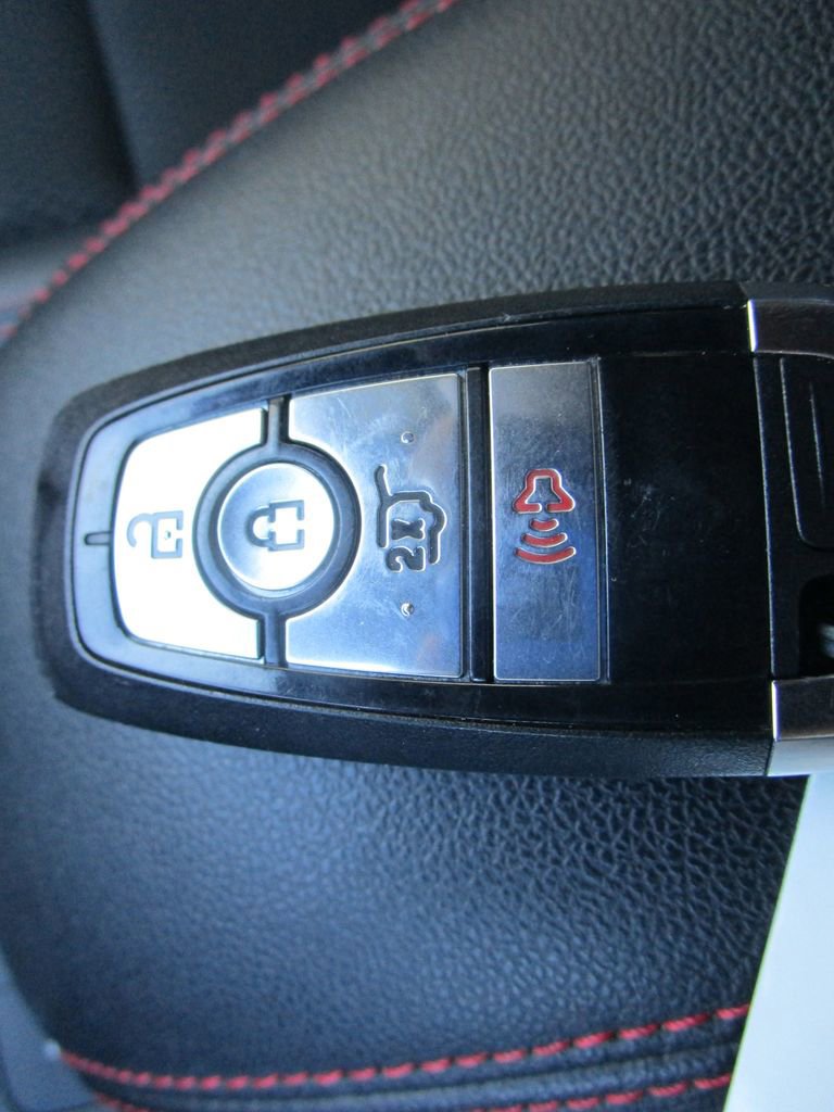 Used 2025 Ford Escape ST-Line FWD image 40