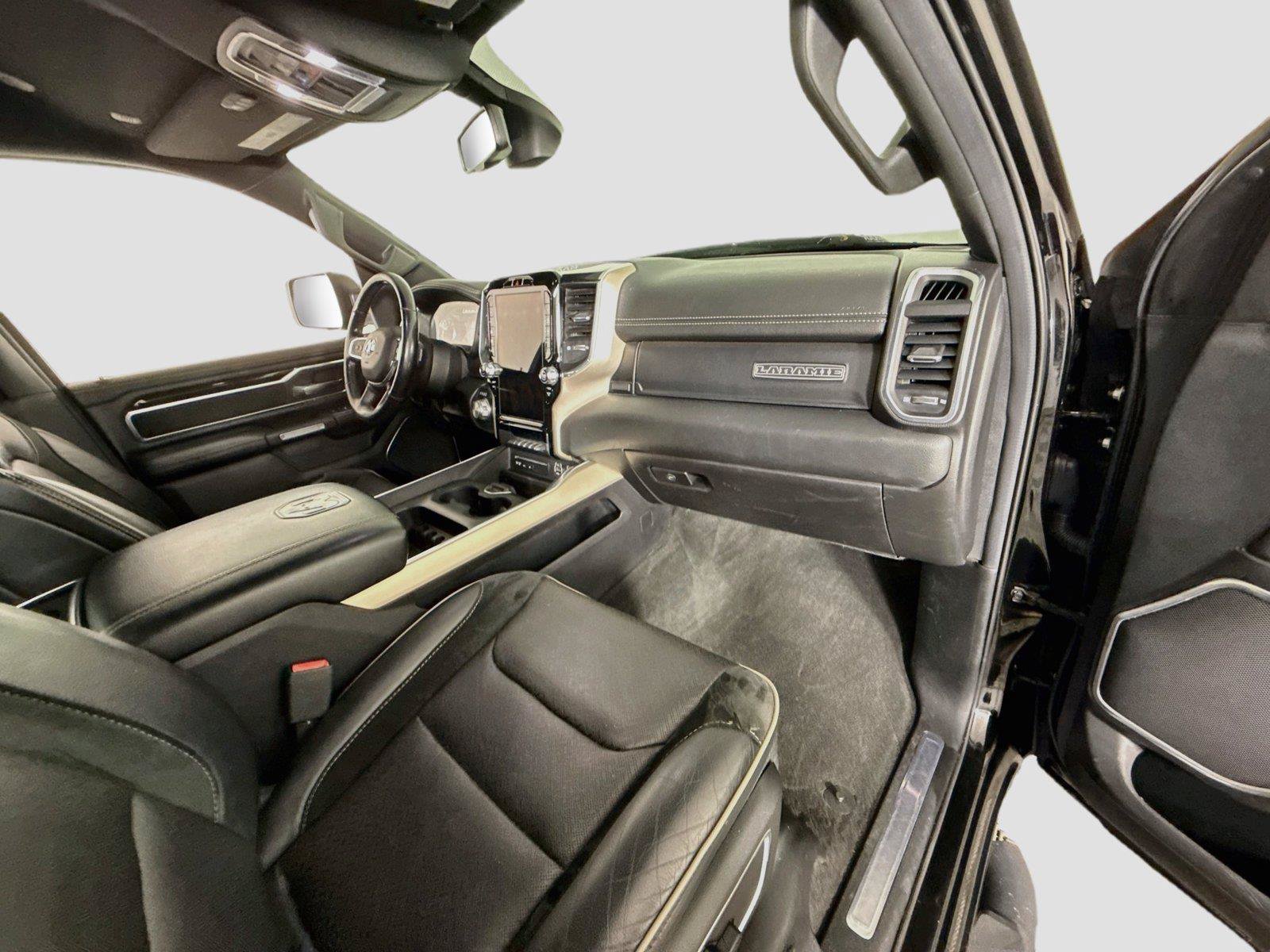 Used 2019 RAM 1500 Laramie AWD/4WD image 31