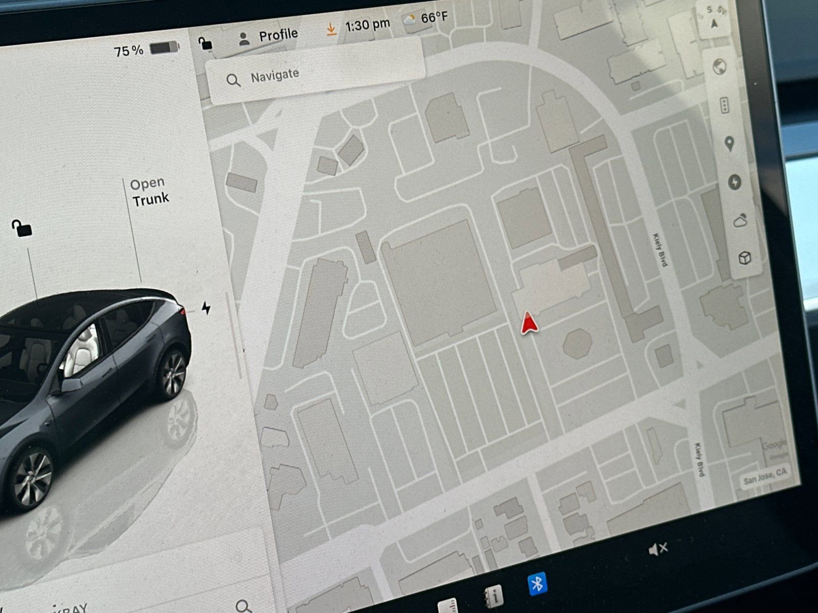 Used 2022 Tesla Model Y Long Range image 16