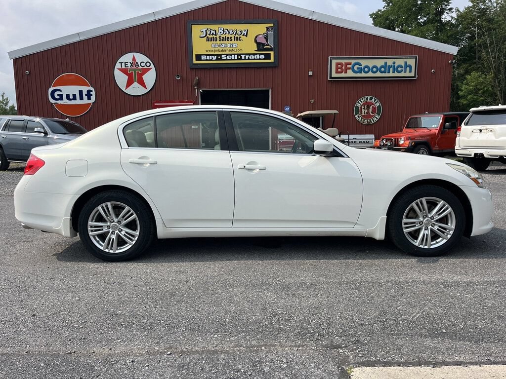 Used 2013 INFINITI G37 x Sedan w/ Premium Pkg AWD/4WD image 2