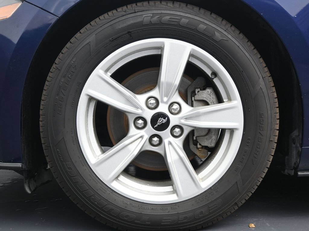 Used 2020 Ford Mustang Convertible image 10