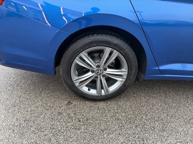 Used 2024 Volkswagen Jetta SE image 48