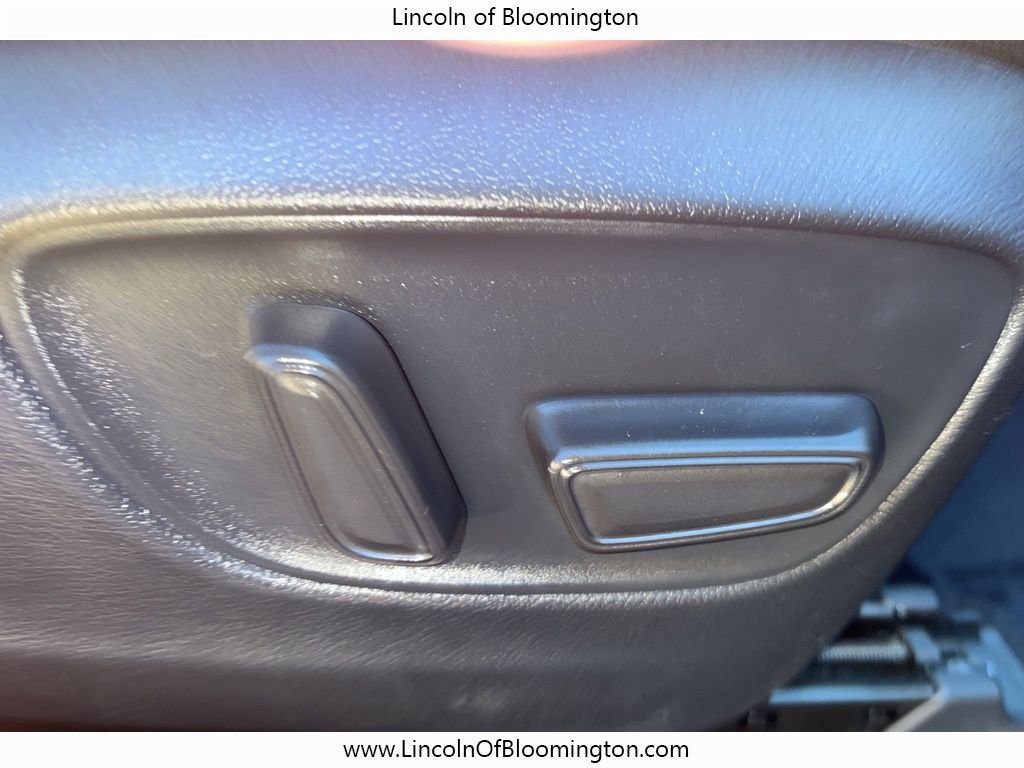 Used 2022 Toyota Highlander XLE image 23