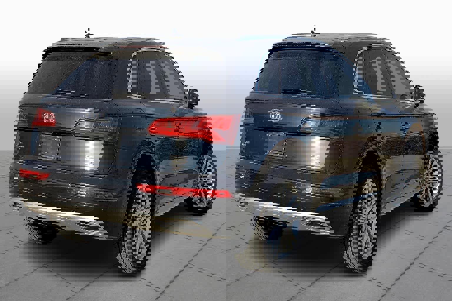 Used 2018 Audi Q5 2.0T Premium Plus w/ Premium Plus Package image 13