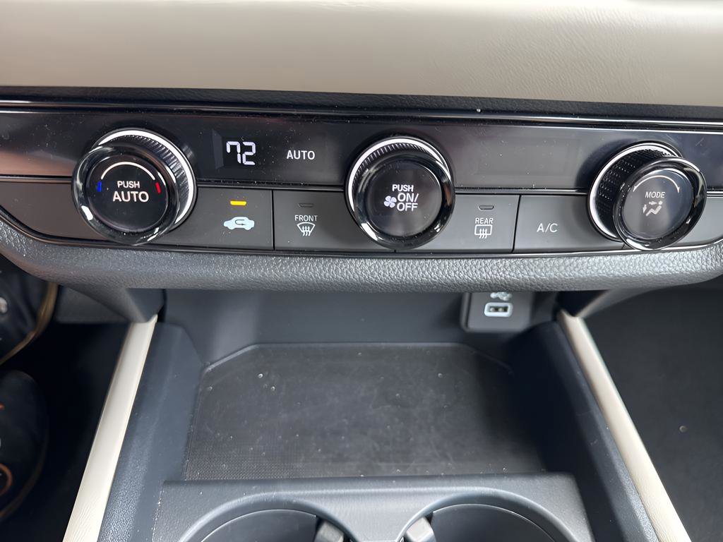 Used 2024 Honda HR-V LX image 13
